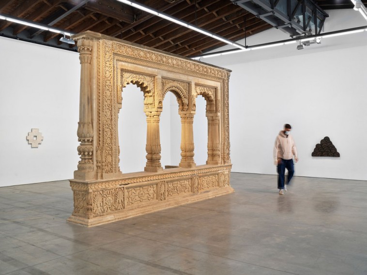  Luhring Augustine Bushwick From left to right: Zarina, Untitled, 1989; Pleasure pavilion, Late 18th or early 19th century, Sandstone and brick; Zarina, Rock, 1982
