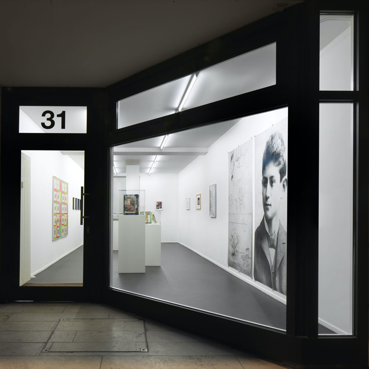 Isa Genzken Galerie Buchholz 