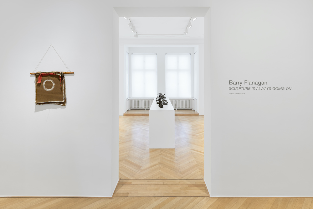 Barry Flanagan Galerie Max Hetzler 