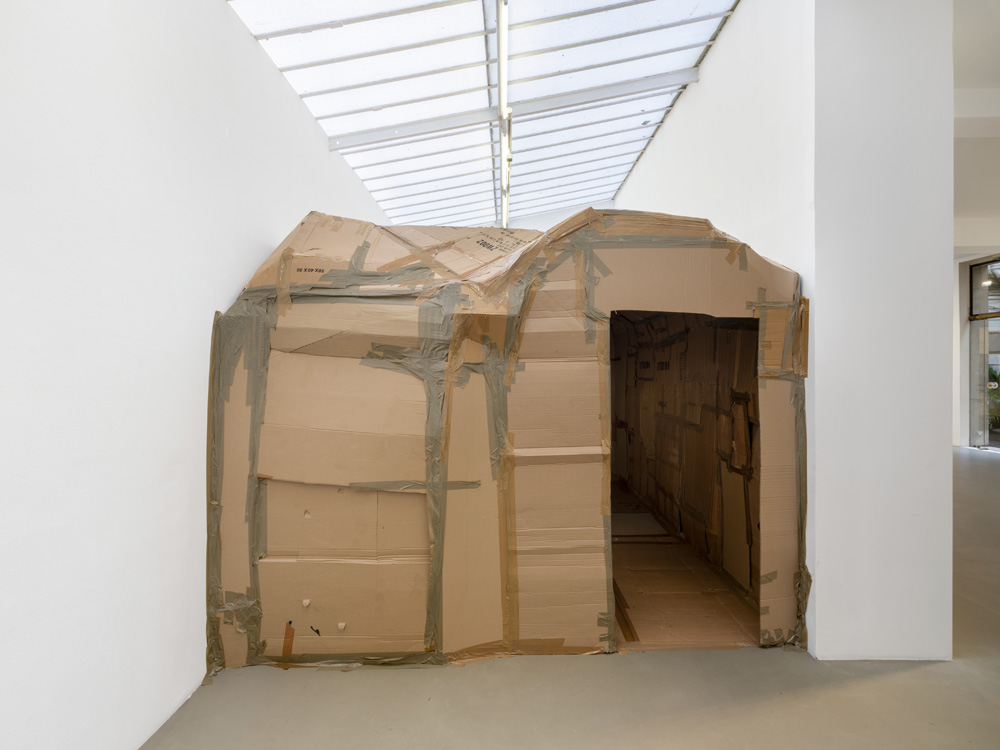 Thomas Hirschhorn Galerie Chantal Crousel 