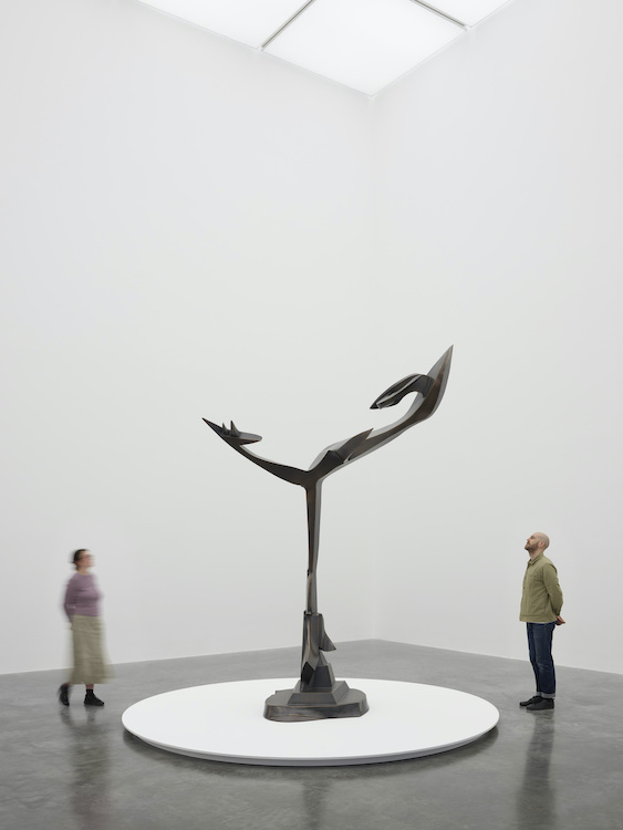 Richard Hunt White Cube 