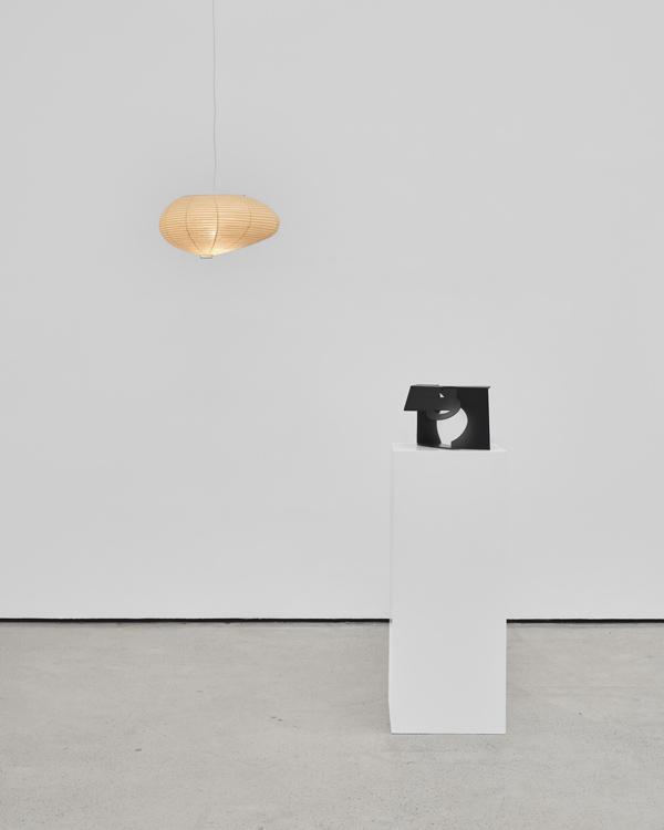 Isamu Noguchi White Cube 