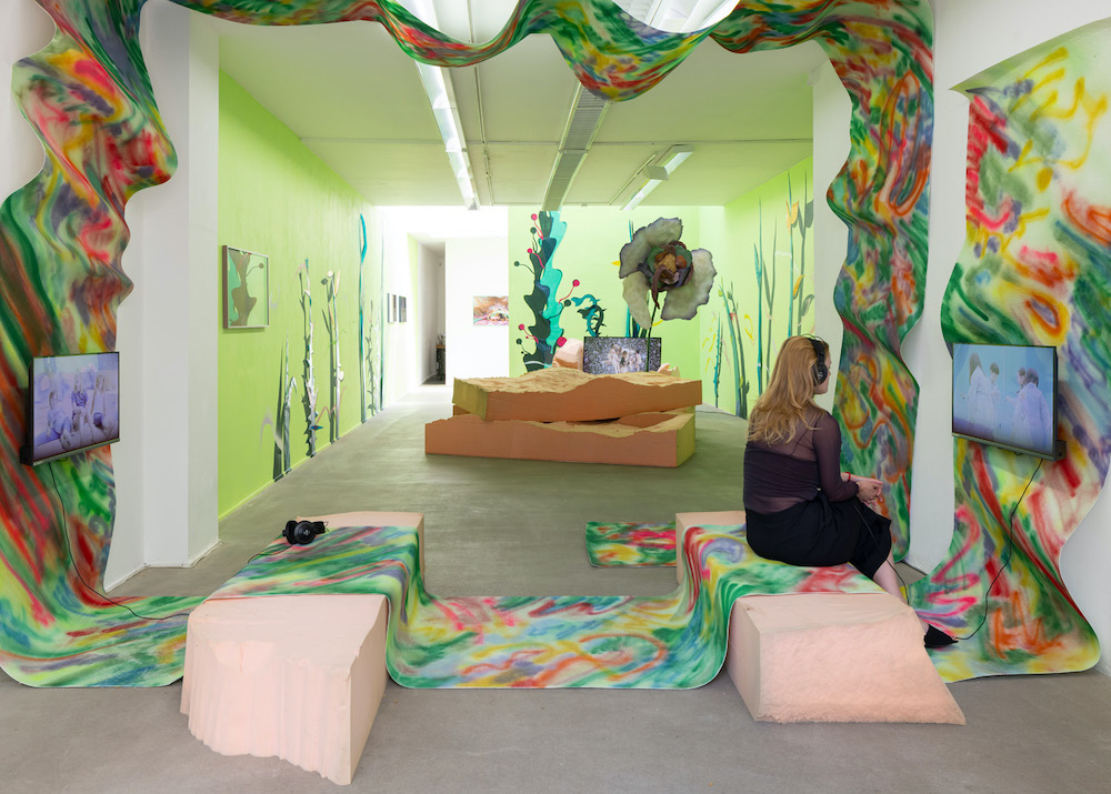 Melanie Bonajo AKINCI 