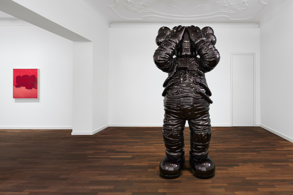 KAWS Galerie Max Hetzler 
