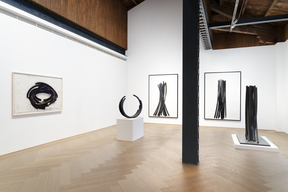 Bernar Venet Perrotin 