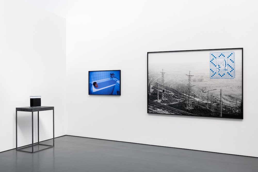 Roman Ondak Esther Schipper 