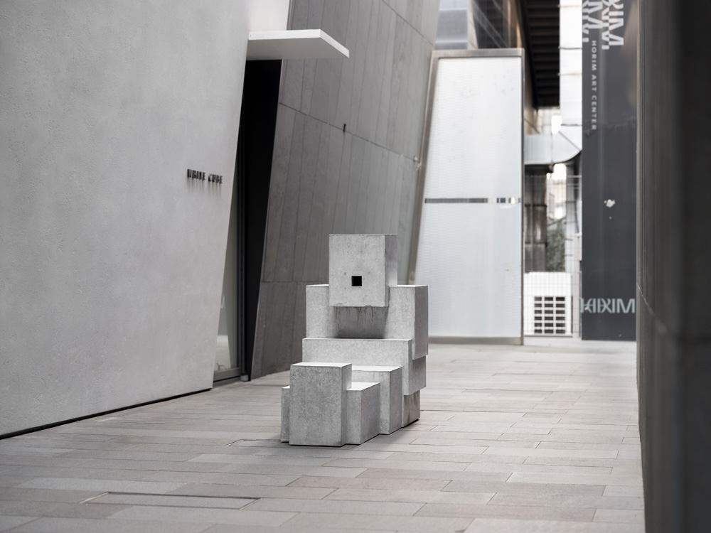 Antony Gormley White Cube 
