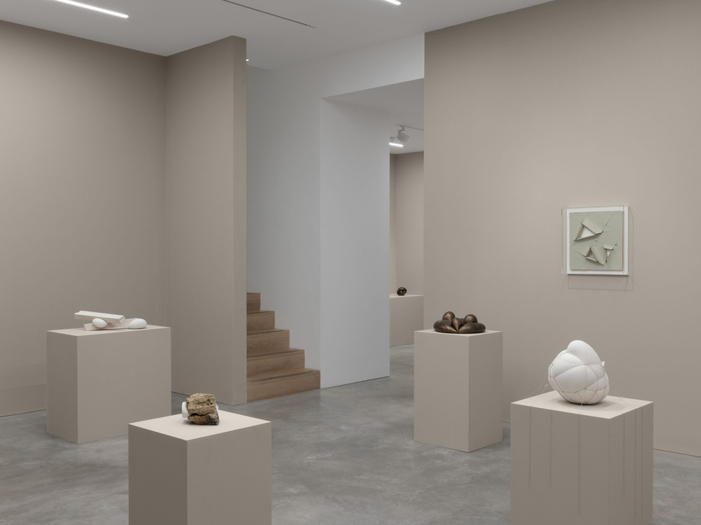 Maria Bartuszová Alison Jacques 