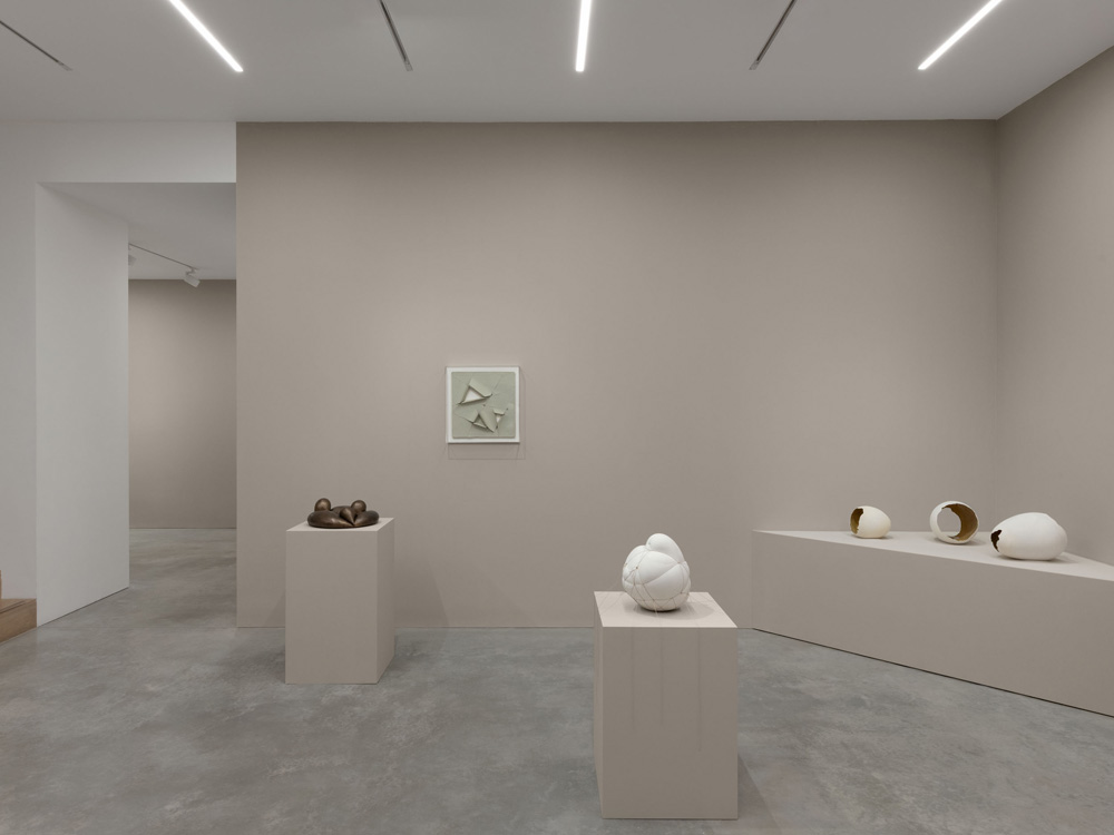 Maria Bartuszová Alison Jacques 