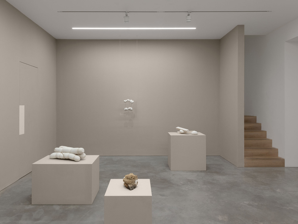 Maria Bartuszová Alison Jacques 