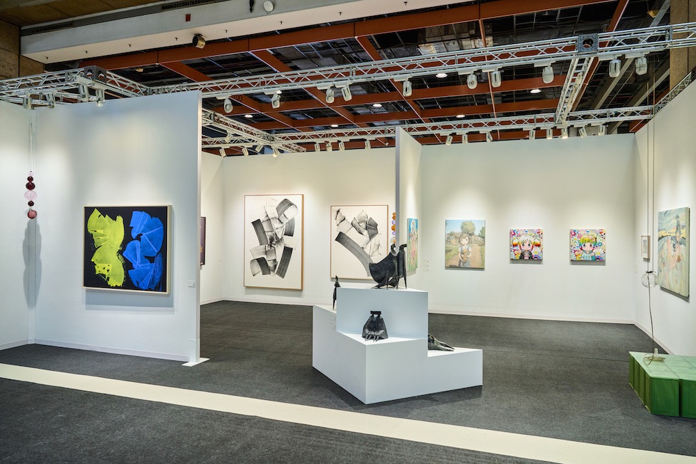  Perrotin ©2025 Mr./Takashi Murakami/Kaikai Kiki Co.©2025 AYA TAKANO/Kaikai Kiki Co., Ltd.©2023 AYA TAKANO/Kaikai Kiki Co., Ltd.©2008 AYA TAKANO/Kaikai Kiki Co., Ltd.©2025 Emi Kuraya/Kaikai Kiki Co., Ltd. All Rights Reserved.Courtesy Perrotin.