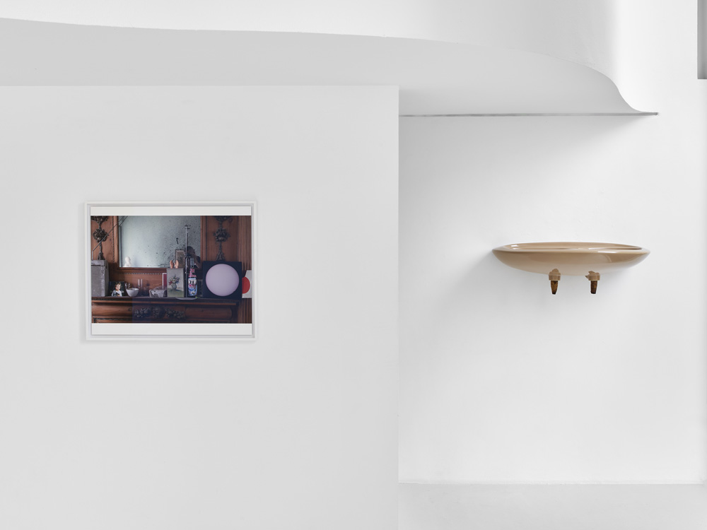  Sies + Höke Galerie © the artists; Sies + Höke, Düsseldorf; Ginny on Frederick - Photo: Tino Kukulies