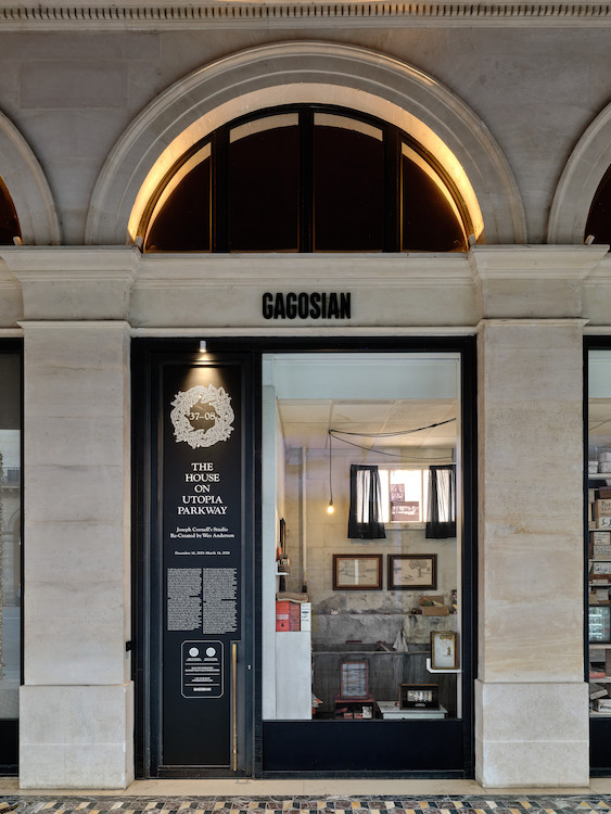 Joseph Cornell Gagosian © 2025 The Joseph and Robert Cornell Memorial Foundation/Licensed by VAGA at Artists Rights Society (ARS), New York