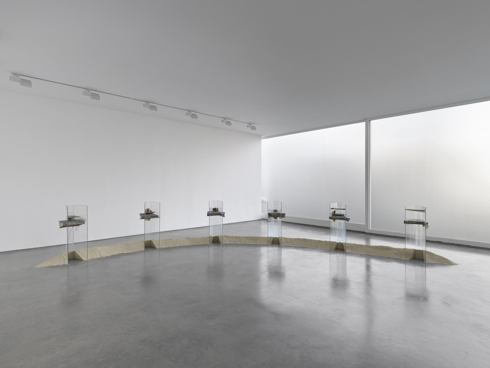  Lisson Gallery 