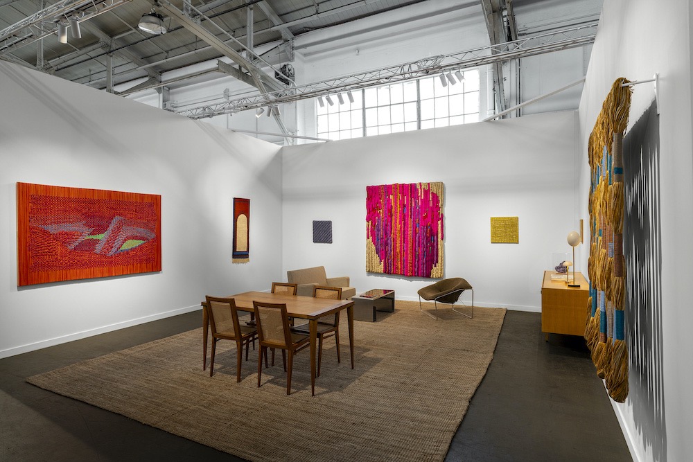 Sheila Hicks  galerie frank elbaz 