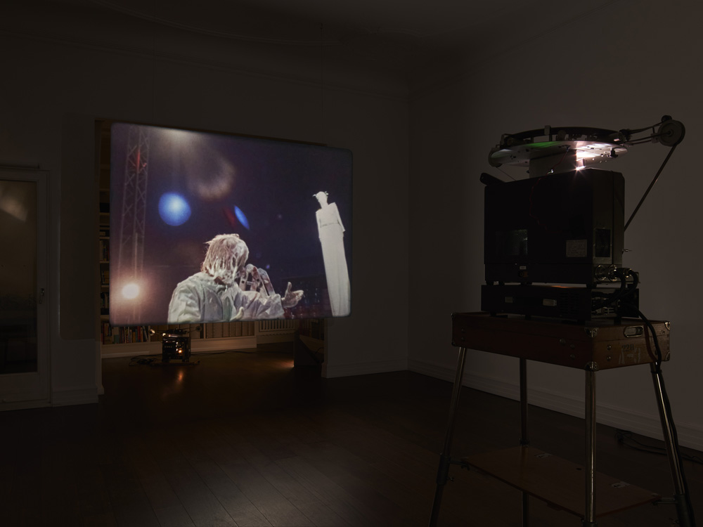 João Maria Gusmão Sies + Höke Galerie 