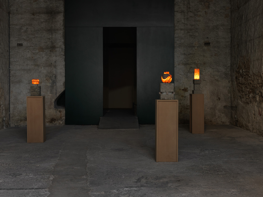 Thomas Hutton Sylvia Kouvali 