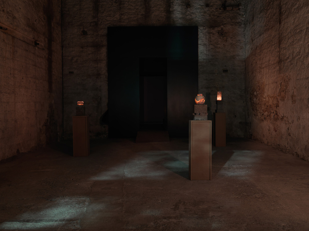 Thomas Hutton Sylvia Kouvali 