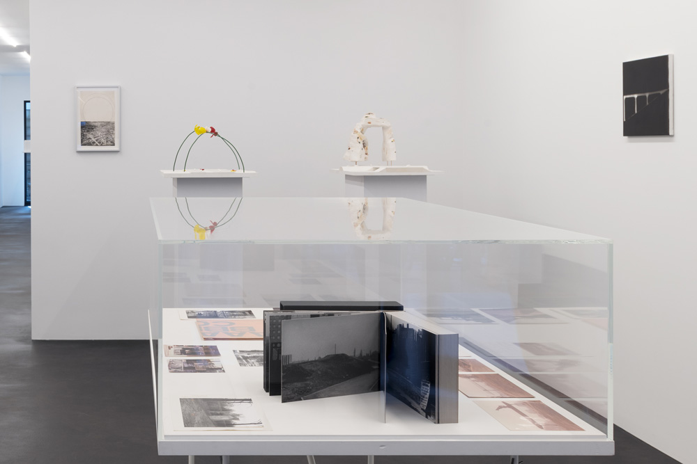 Isa Genzken Galerie Buchholz 