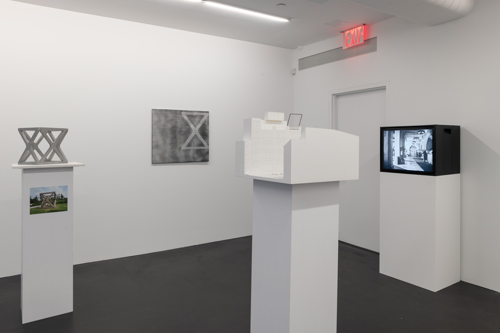 Isa Genzken Galerie Buchholz 