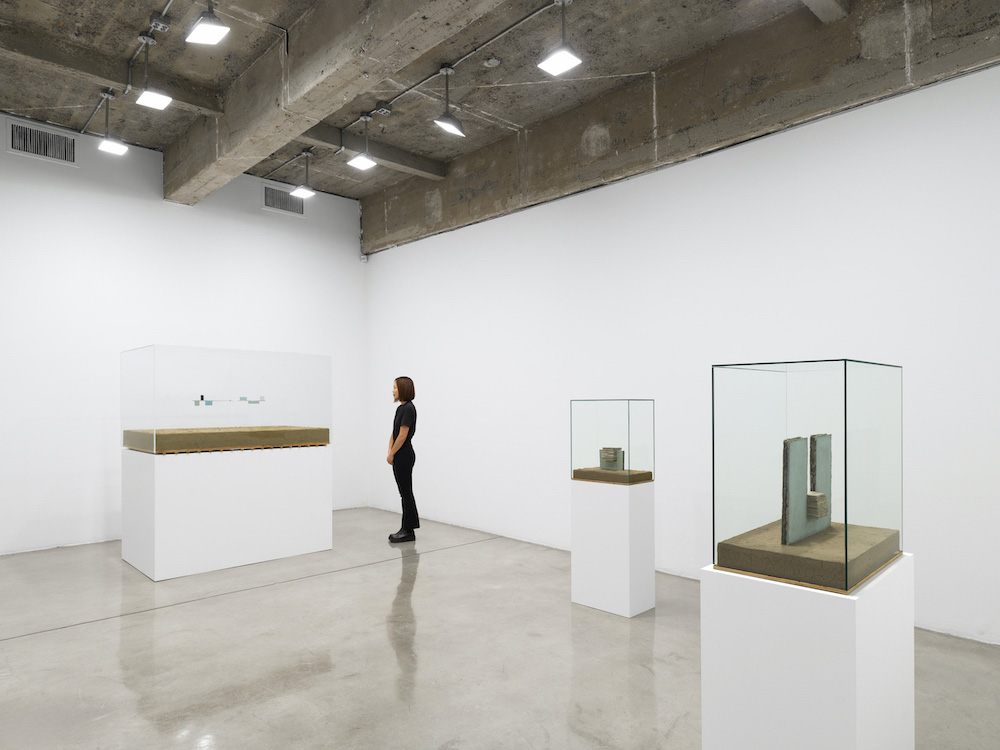 Mark Manders Tanya Bonakdar Gallery 