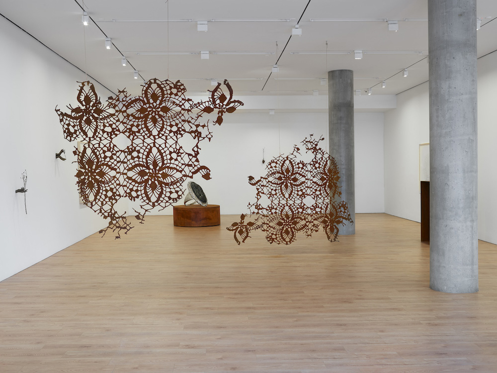 Kelly Akashi Lisson Gallery 