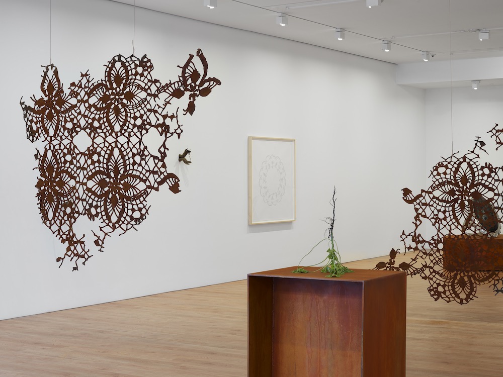 Kelly Akashi Lisson Gallery 