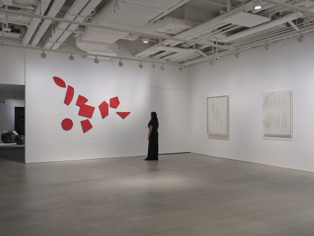 Lucio Fontana Hauser & Wirth 