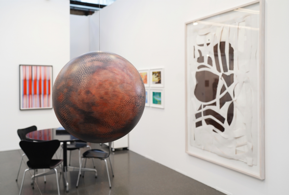  BERNHARD KNAUS FINE ART 