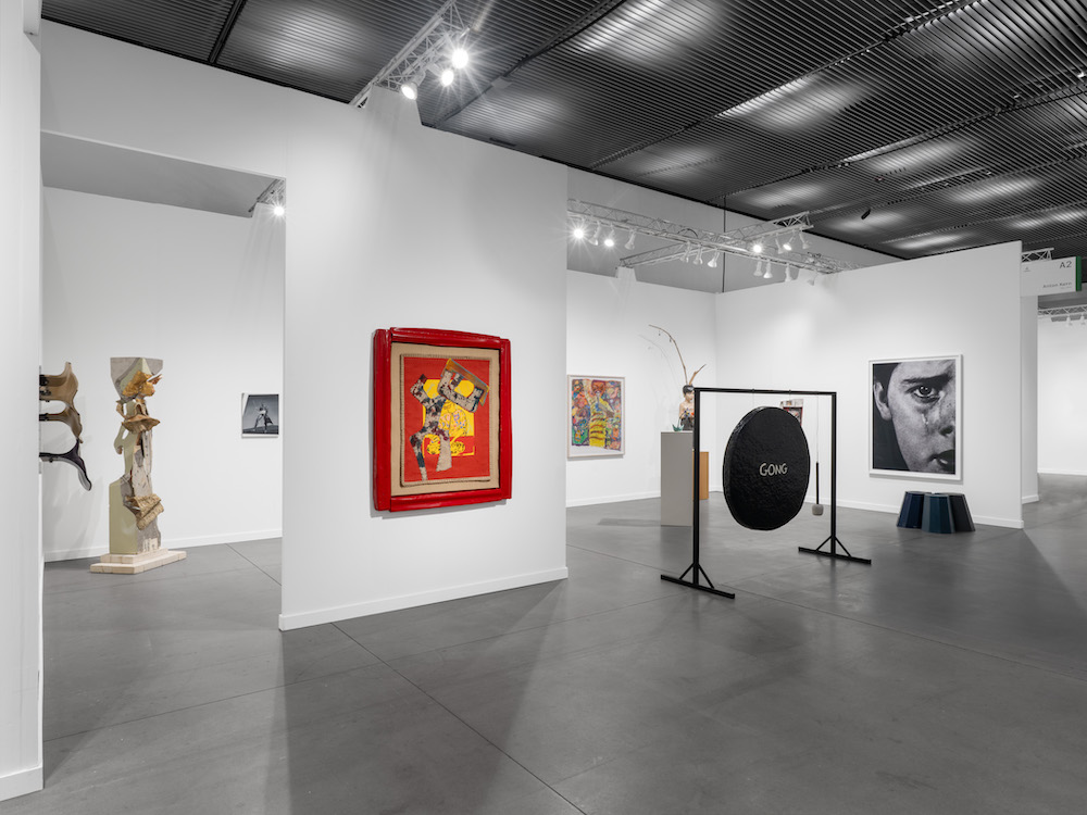  Anton Kern Gallery 