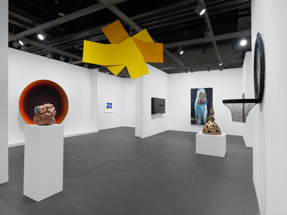  Lisson Gallery 