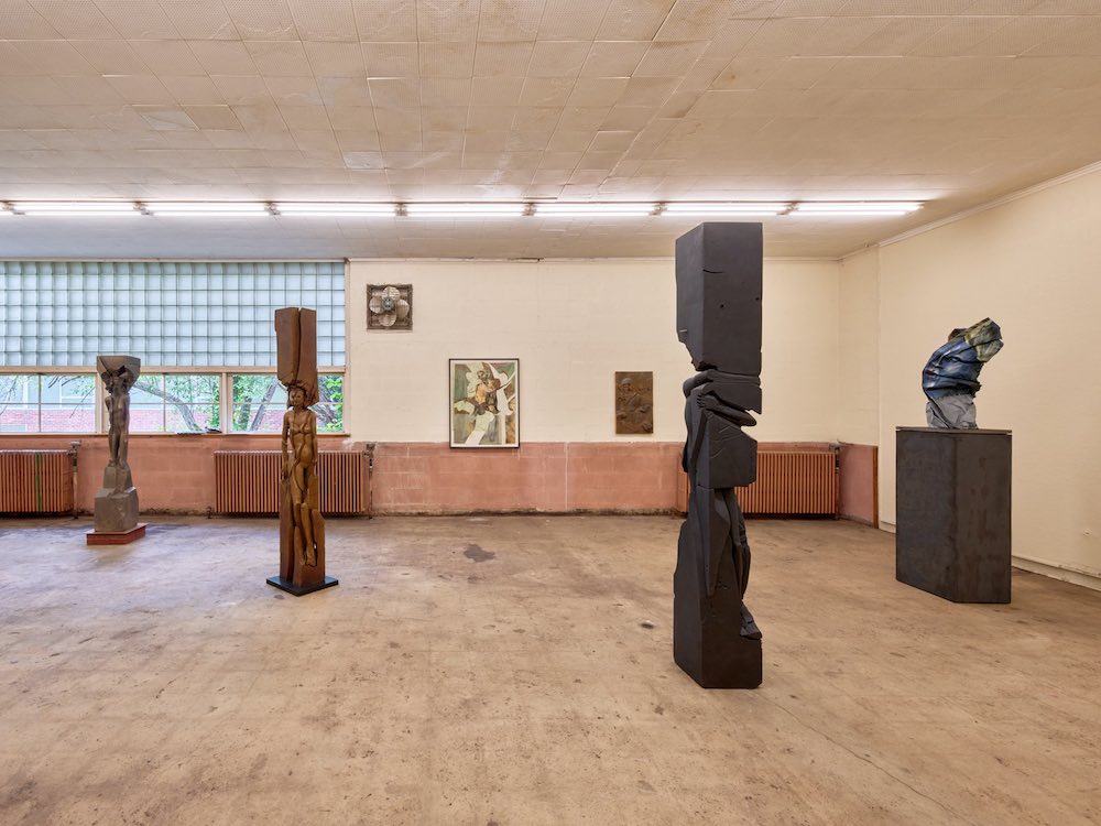  Anton Kern Gallery 