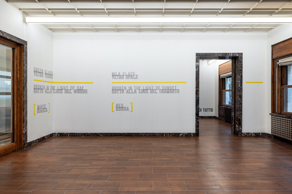 Lawrence Weiner MASSIMODECARLO 