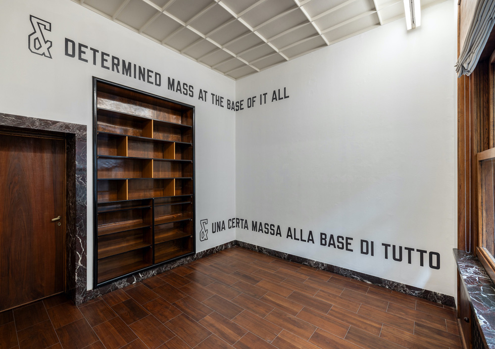 Lawrence Weiner MASSIMODECARLO 