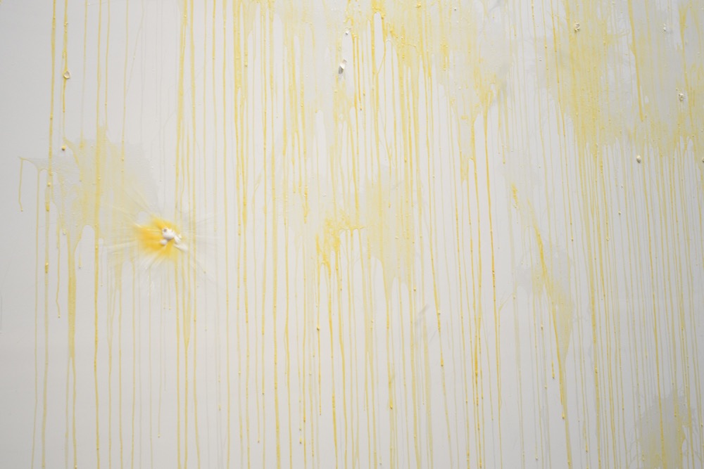 Sarah Lucas kurimanzutto documentation of I’VE GOT THE BALLS, egg action painting at kurimanzutto, Mexico City