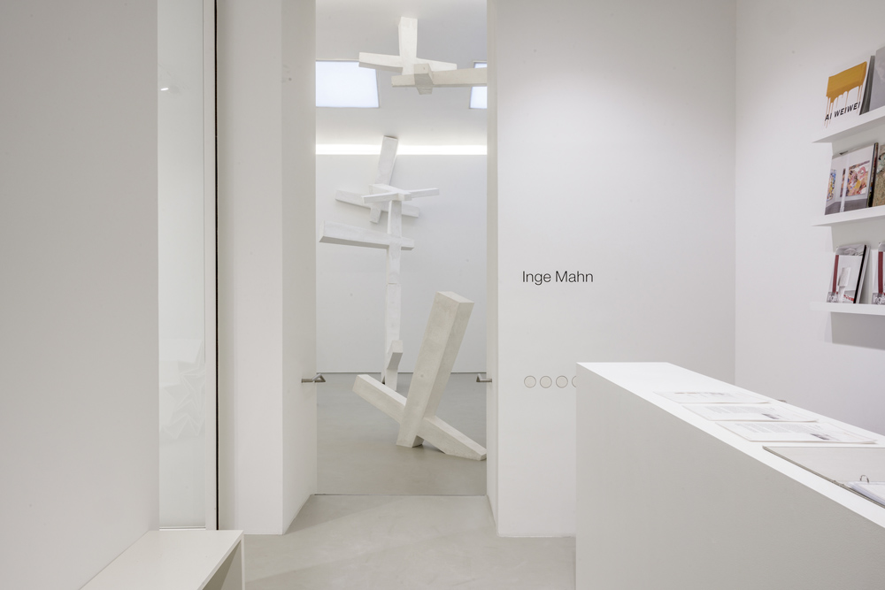 Inge Mahn Galerie Max Hetzler 