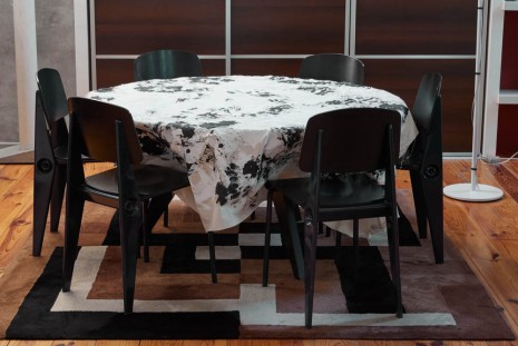 Charlie Verot, Rag painting on Jean Prouvé table and chairs on Sonia Delaunay carpet, 2019, #7 clous à Marseille