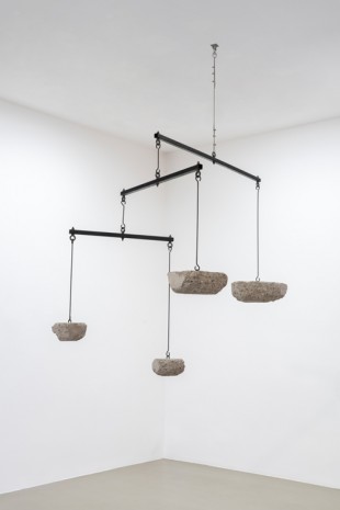 Mona Hatoum, Concrete Mobile, 2019, Galerie Chantal Crousel