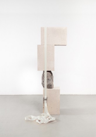 Jose Dávila, Despite its strength the backbone can be bent like a bamboo stick, 2019, König Galerie
