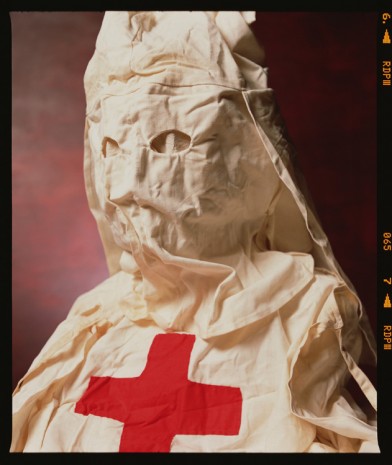 Andres Serrano, “Klan Spirit II” 1930’s Ku Klux Klan Robe and Hood (Infamous), 2019, Galerie Nathalie Obadia