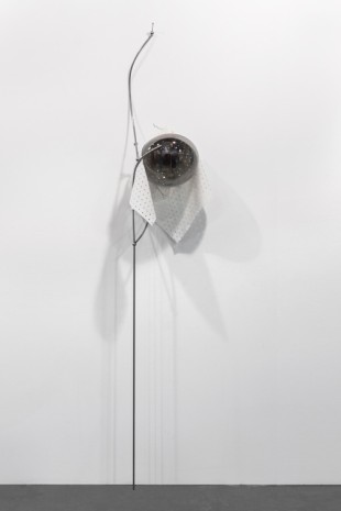 David Douard, WE (la couteauX), 2017, Galerie Chantal Crousel