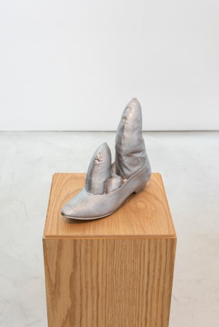 Yayoi Kusama, Shoe, 1976-1994, Marianne Boesky Gallery