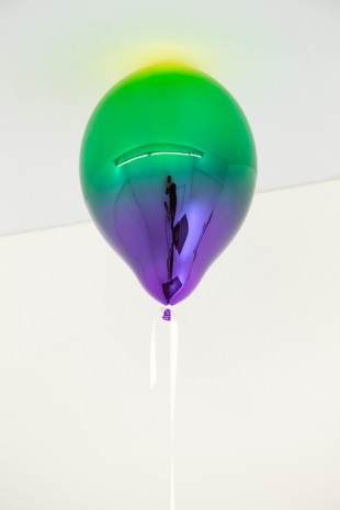 Jeppe Hein, Light Yellow, Medium Green and Dark Violet Mirror Balloon, 2019, Galleri Nicolai Wallner