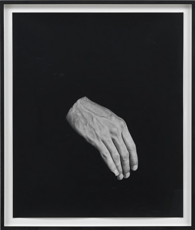Talia Chetrit, Hand on Body (Thigh), 2012, Sies + Höke Galerie