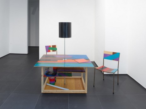 Franz West, Creativity Furniture Revarsal / AKZIDENZIEN, 1998 / 2003, Galerie Gisela Capitain