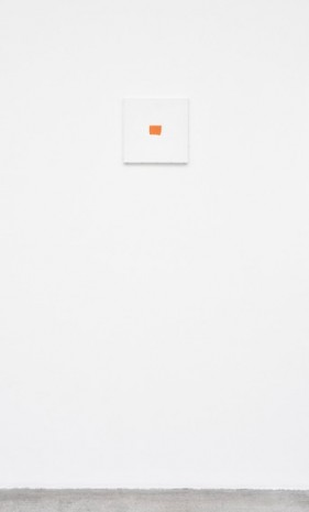 Niele Toroni, Empreintes de pinceau N°50 à intervalles réguliers de 30 cm, 2017 , Marian Goodman Gallery