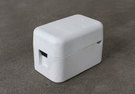 Johannes Wohnseifer, Apple G4-Cube, 2004 , Galerie Elisabeth & Klaus Thoman