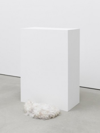 Ryan Gander, Memetic absence, or The squatters (Caesar meet Wentworth’s Man and the Animals #2 (1991)), 2020, Lisson Gallery