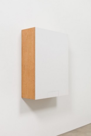 Haim Steinbach, Untitled (box with handkerchief - Bess), 1993 , Tanya Bonakdar Gallery