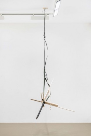 Abraham Cruzvillegas, Untitled Portable Sculpture (La Señora de Las Nueces) 1, 2020-2021, Galerie Chantal Crousel